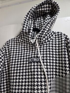 Detroit Brand Men Checkered Hoodie Large Good Quality